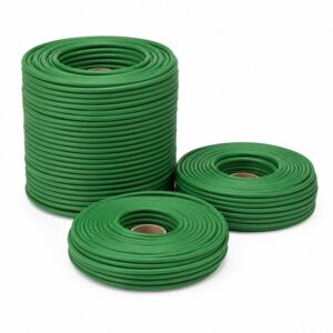 Rotoli di tubo verde da giardino